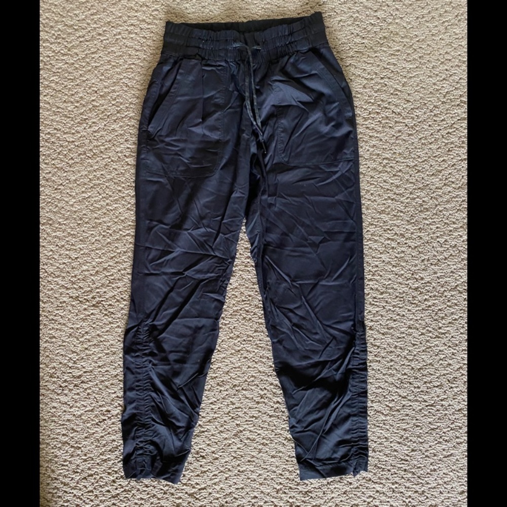 The North Face Black Active Jogger - size S